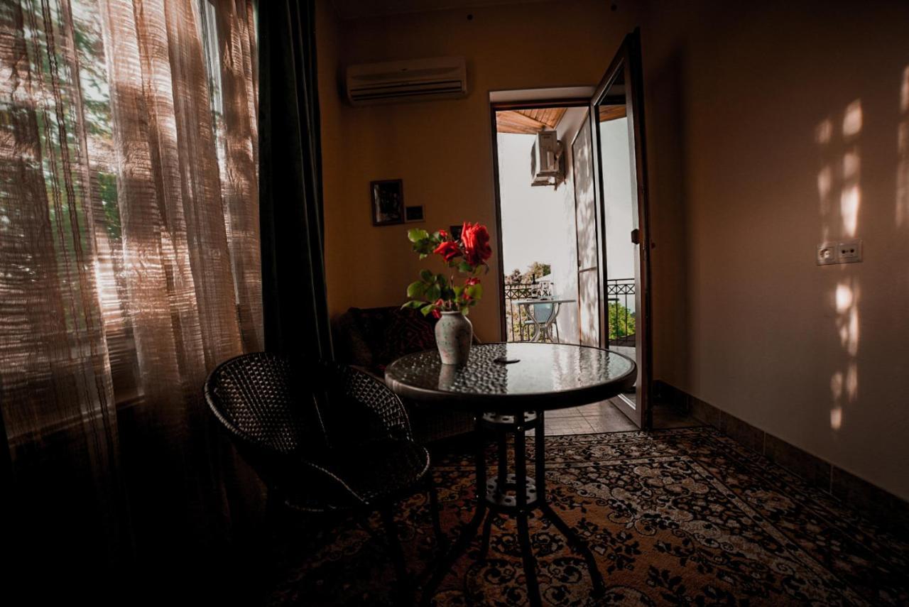 Dzveli Ubani Hotel Sighnaghi Eksteriør billede
